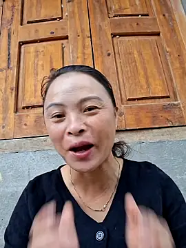 Snapshot of xuxulovezz chatting on 27, 9, 2025 xuxulovezz online show from 27, 9, 2025