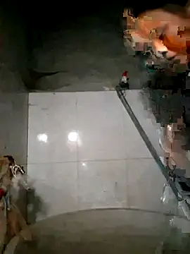 Snapshot of xuxulovezz chatting on 21, 10, 2025 xuxulovezz online show from 21, 10, 2025