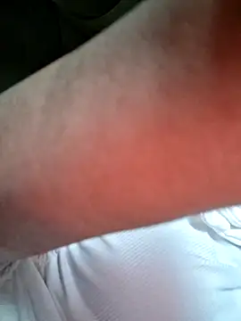 Snapshot of xuxulovezz chatting on 3, 3, 2026 xuxulovezz online show from 3, 3, 2026