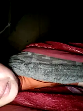 Snapshot of xuxulovezz chatting on 10, 3, 2026 xuxulovezz online show from 10, 3, 2026