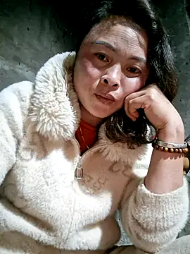 Snapshot of xuxulovezz chatting on 14, 3, 2026 xuxulovezz online show from 14, 3, 2026