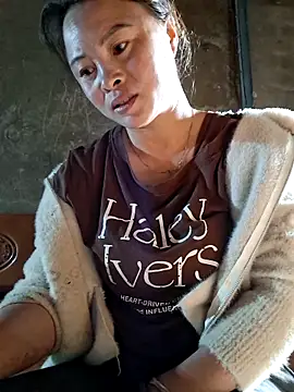 Snapshot of xuxulovezz chatting on 18, 3, 2026 xuxulovezz online show from 18, 3, 2026