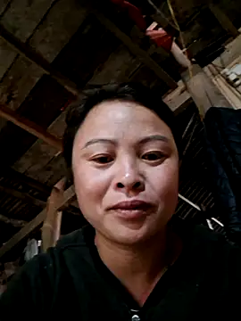 Snapshot of xuxulovezz chatting on 2, 4, 2026 xuxulovezz online show from 2, 4, 2026