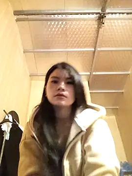 Snapshot of Suny_babyy chatting on 17, 10, 2025 Suny babyy online show from 17, 10, 2025