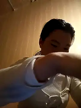 Snapshot of Suny_babyy chatting on 25, 10, 2025 Suny babyy online show from 25, 10, 2025