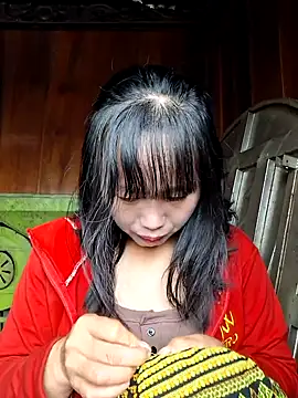 Snapshot of helenzz chatting on 27, 9, 2025 helenzz online show from 27, 9, 2025