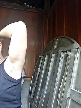 Snapshot of helenzz chatting on 8, 10, 2025 helenzz online show from 8, 10, 2025