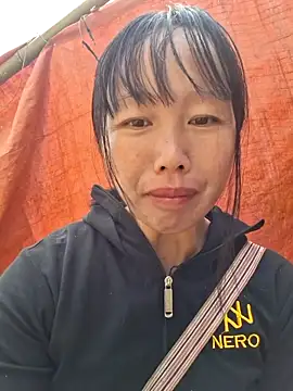 Snapshot of helenzz chatting on 9, 10, 2025 helenzz online show from 9, 10, 2025