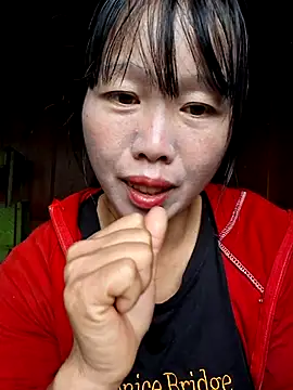 Snapshot of helenzz chatting on 20, 10, 2025 helenzz online show from 20, 10, 2025