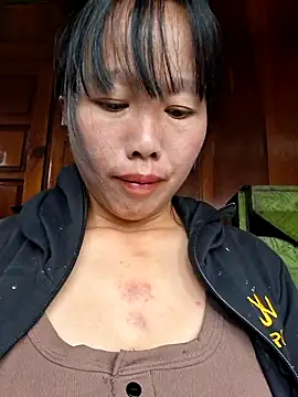 Snapshot of helenzz chatting on 26, 10, 2025 helenzz online show from 26, 10, 2025