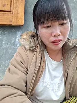 Snapshot of helenzz chatting on 1, 11, 2025 helenzz online show from 1, 11, 2025