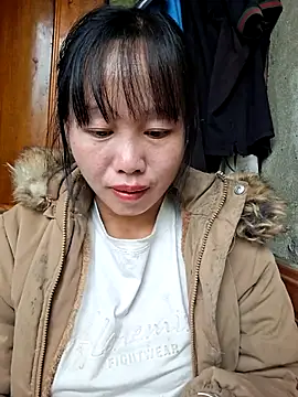 Snapshot of helenzz chatting on 2, 11, 2025 helenzz online show from 2, 11, 2025