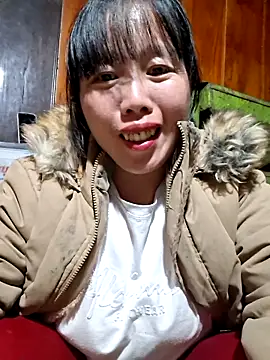 Snapshot of helenzz chatting on 2, 11, 2025 helenzz online show from 2, 11, 2025