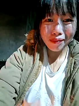 Snapshot of helenzz chatting on 3, 11, 2025 helenzz online show from 3, 11, 2025