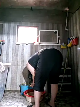 Snapshot of helenzz chatting on 6, 11, 2025 helenzz online show from 6, 11, 2025