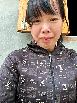 Snapshot of helenzz chatting on 7, 11, 2025 helenzz online show from 7, 11, 2025