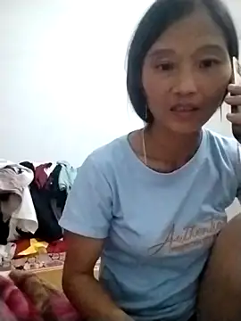 Snapshot of abigail-00 chatting on 11, 10, 2025 abigail-00 online show from 11, 10, 2025