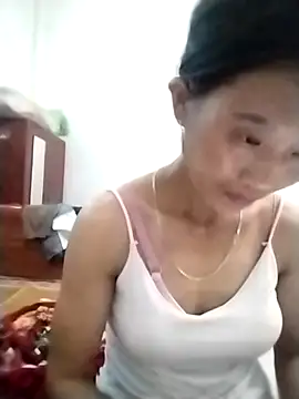 Snapshot of abigail-00 chatting on 15, 10, 2025 abigail-00 online show from 15, 10, 2025