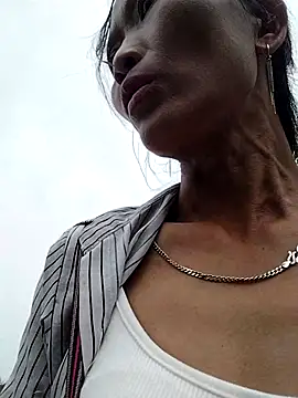 Snapshot of abigail-00 chatting on 21, 10, 2025 abigail-00 online show from 21, 10, 2025