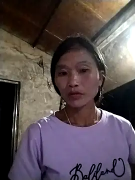 Snapshot of abigail-00 chatting on 28, 10, 2025 abigail-00 online show from 28, 10, 2025