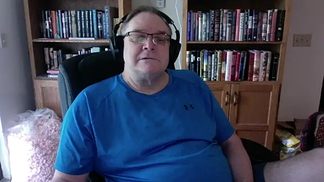 Vinyl22xh online show from 27, 5, 2026