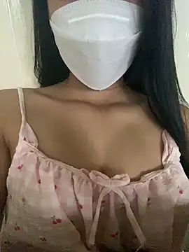 Snapshot of Linh247380 chatting on 26, 9, 2025 Linh247380 online show from 26, 9, 2025