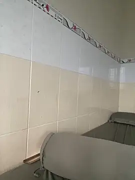 Snapshot of Linh247380 chatting on 10, 10, 2025 Linh247380 online show from 10, 10, 2025