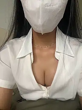 Snapshot of Linh247380 chatting on 11, 10, 2025 Linh247380 online show from 11, 10, 2025