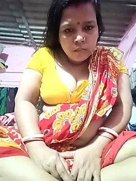 Snapshot of reya743 chatting on 3, 11, 2025 reya743 online show from 3, 11, 2025