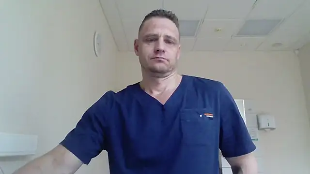 Snapshot of Freeze_Fire chatting on 18, 10, 2025 Freeze Fire online show from 18, 10, 2025