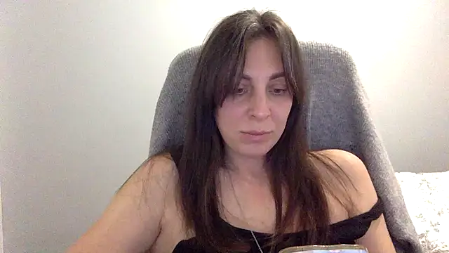 Snapshot of Myronell chatting on 3, 11, 2025 Myronell online show from 3, 11, 2025