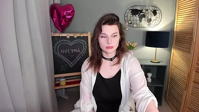 Snapshot of bbJ_one chatting on 8, 10, 2025 bbJ one online show from 8, 10, 2025