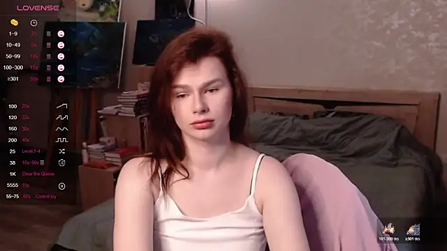 Snapshot of bbJ_one chatting on 8, 11, 2025 bbJ one online show from 8, 11, 2025