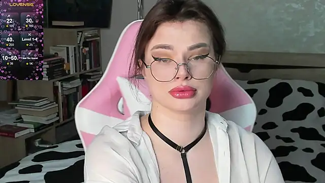 Snapshot of bbJ_one chatting on 12, 4, 2026 bbJ one online show from 12, 4, 2026