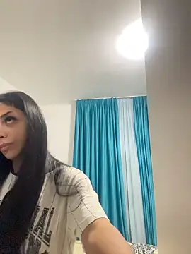 Snapshot of AylinHazellx chatting on 29, 10, 2025 AylinHazellx online show from 29, 10, 2025