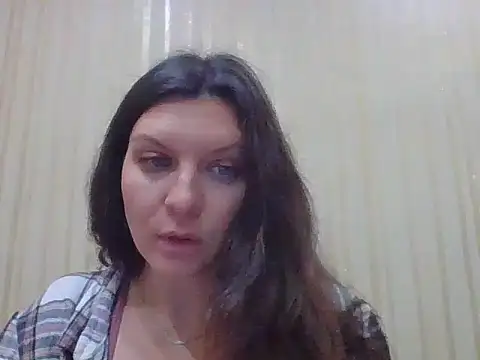 Snapshot of Serinaya chatting on 28, 9, 2025 Serinaya online show from 28, 9, 2025