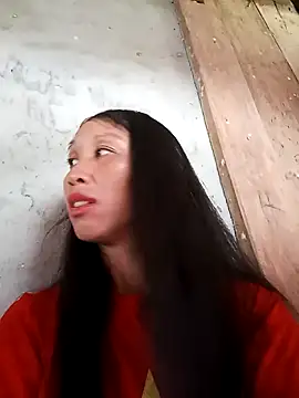 Snapshot of vtmbae chatting on 8, 10, 2025 vtmbae online show from 8, 10, 2025