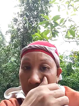 Snapshot of vtmbae chatting on 21, 10, 2025 vtmbae online show from 21, 10, 2025