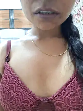 Snapshot of Soni_cute86526 chatting on 9, 4, 2026 Soni cute86526 online show from 9, 4, 2026