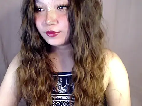 Eyes-on-me online show from 3, 11, 2025