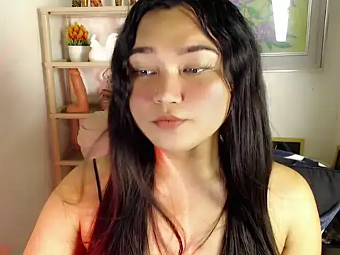 Eyes-on-me online show from 24, 6, 2026