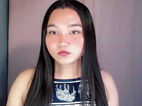 Eyes-on-me online show from 7, 8, 2026