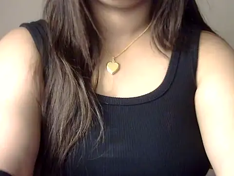 Snapshot of Aaliya02 chatting on 19, 10, 2025 Aaliya02 online show from 19, 10, 2025