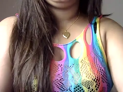 Snapshot of Aaliya02 chatting on 20, 10, 2025 Aaliya02 online show from 20, 10, 2025