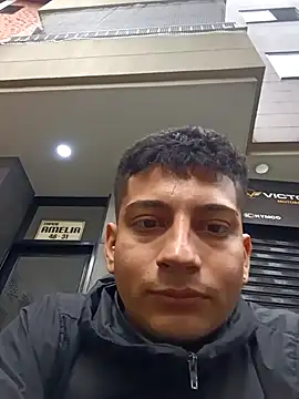 Snapshot of chuy_9999 chatting on 22, 9, 2025 chuy 9999 online show from 22, 9, 2025