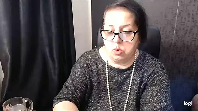 MissSanjanne online show from 7, 10, 2025