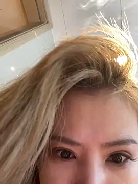 Snapshot of miumiu-66 chatting on 26, 9, 2025 miumiu-66 online show from 26, 9, 2025