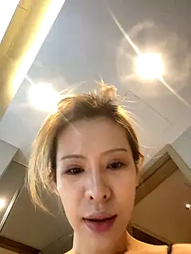 Snapshot of miumiu-66 chatting on 20, 10, 2025 miumiu-66 online show from 20, 10, 2025