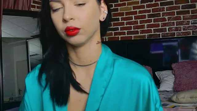 MeganSin  online show from 4, 10, 2025