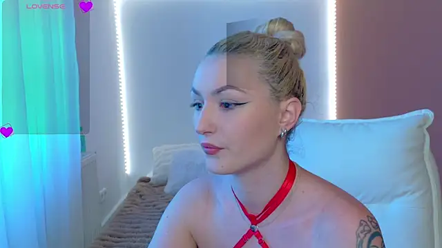 Snapshot of Anaayss_ chatting on 7, 4, 2026 Anaayss online show from 7, 4, 2026